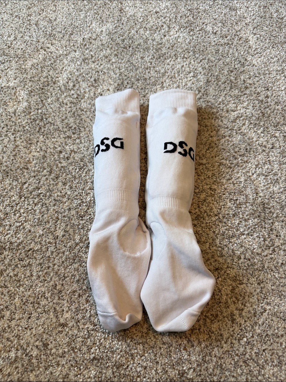 DSG Youth Ocala White Soccer Shin Socks Removable Guards Size S